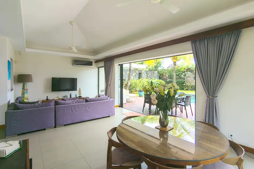 Non-beachfront-villa-1